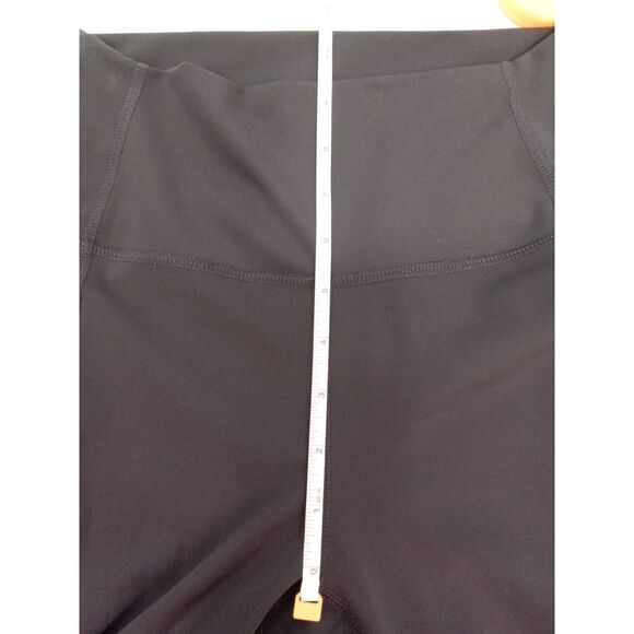 Zyia Active sz 4 purple yoga workout leggings capri stretch active wear - Picture 12 of 13